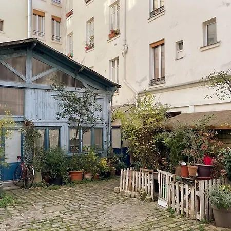 Apartment Heart Of Paris